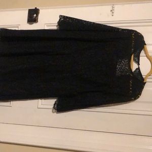 Lace dress with lining